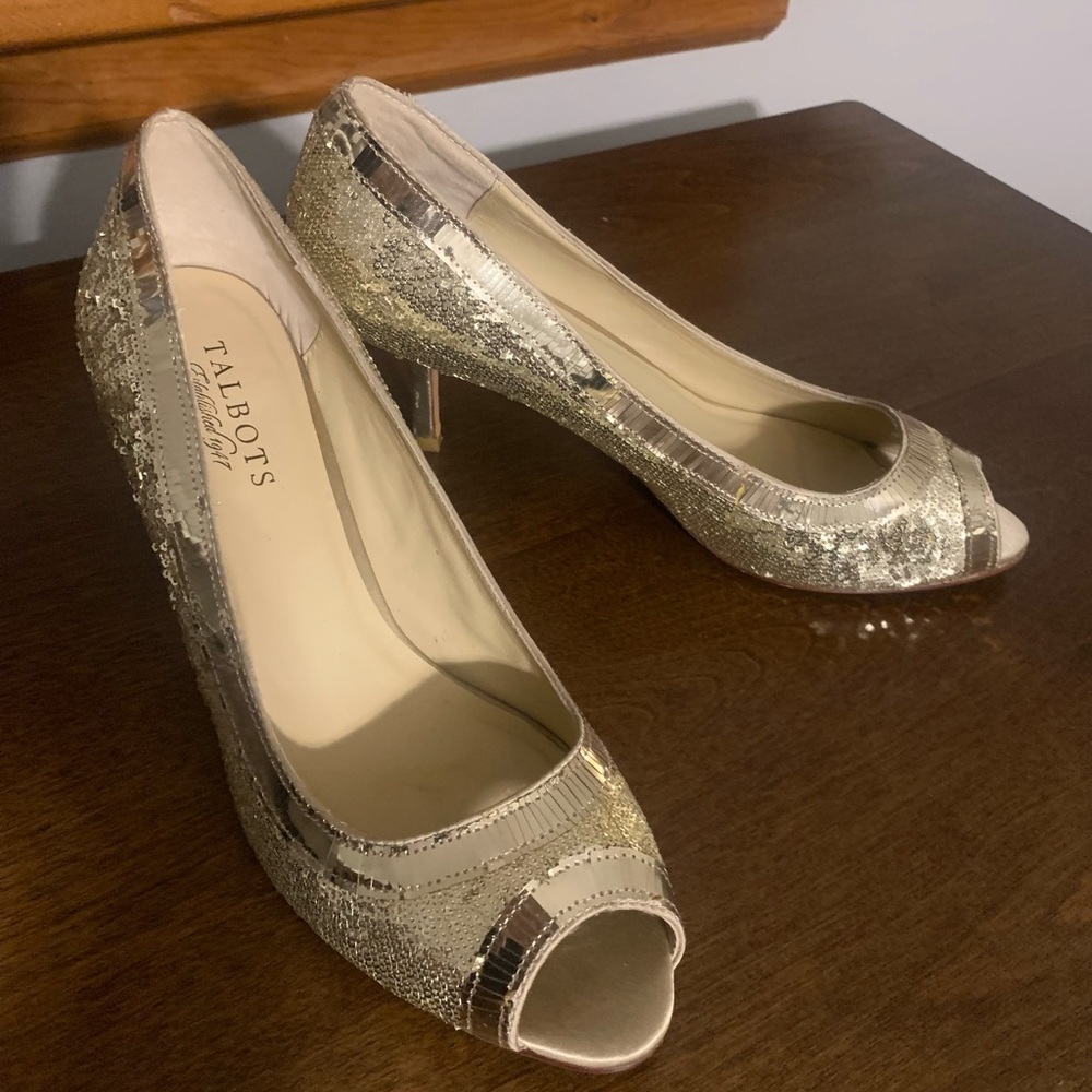 Talbots Gold sequence heels size 8.5